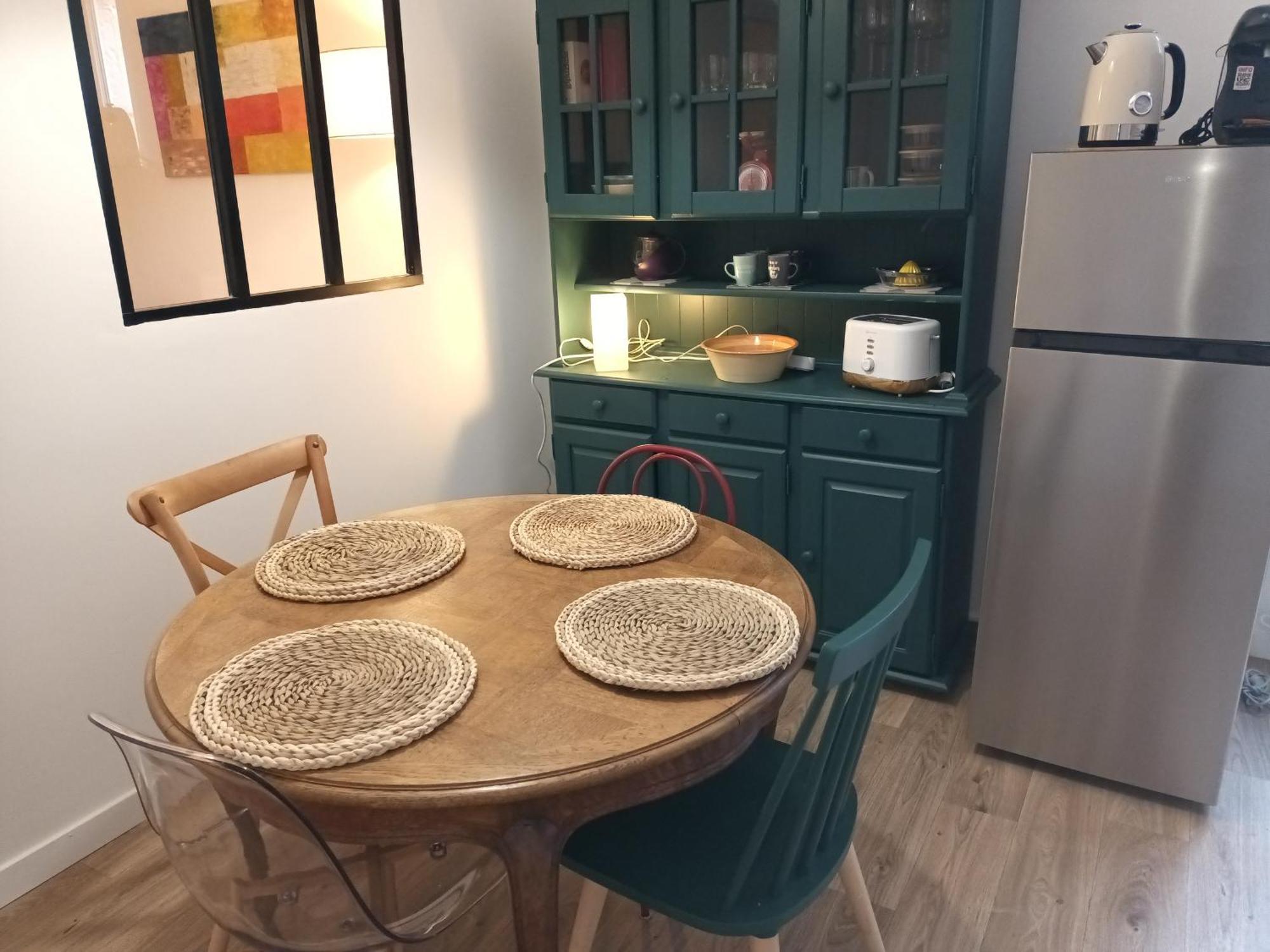 Appartement T2 Renove, Centre-Ville Hendaye, Proche Baie, Sans Ascenseur, Balcon, Calme, Wifi Non Inclus - Fr-1-239-850 Exterior foto