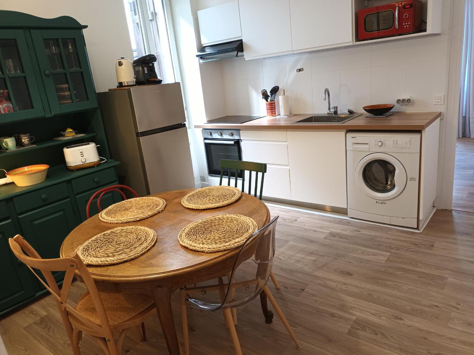 Appartement T2 Renove, Centre-Ville Hendaye, Proche Baie, Sans Ascenseur, Balcon, Calme, Wifi Non Inclus - Fr-1-239-850 Exterior foto